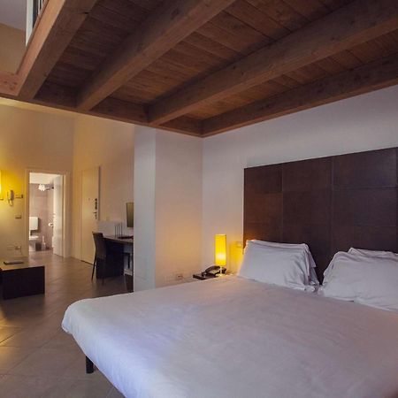 Appartamenti Resort Roma 6.3 E Resort I Banchieri Ravenne Extérieur photo