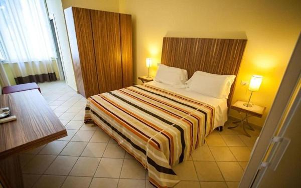 Appartamenti Resort Roma 6.3 E Resort I Banchieri Ravenne Extérieur photo