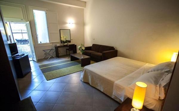 Appartamenti Resort Roma 6.3 E Resort I Banchieri Ravenne Extérieur photo